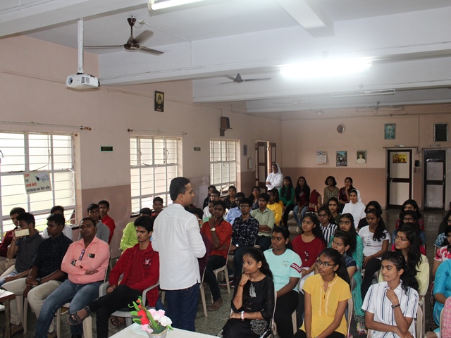 AMAR # 1023 Past Pupils’ Meeting at Ahmednagar!